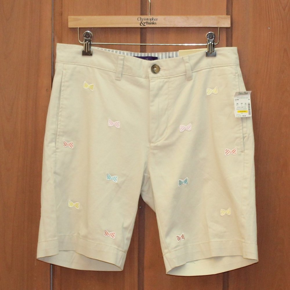 Alan Flusser Ladies Khaki Shorts with Bow Ties. Size 30